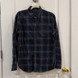 Banana Republic M Men’s Navy Plaid Slim Fit Flannel Shirt